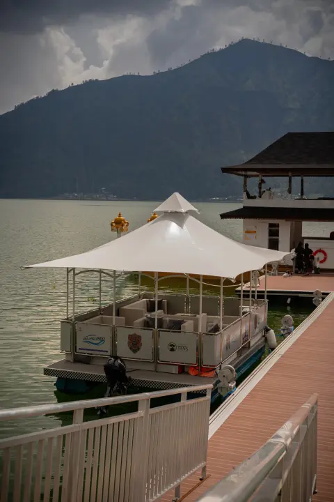 Perahu Wisata/ Katamaran tipe Sentani — foto 4