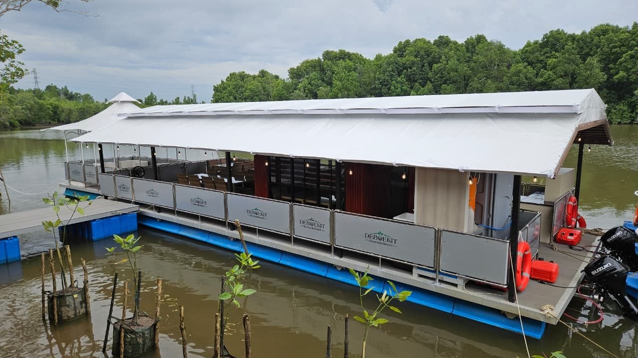 Floating Restaurant Balikpapan