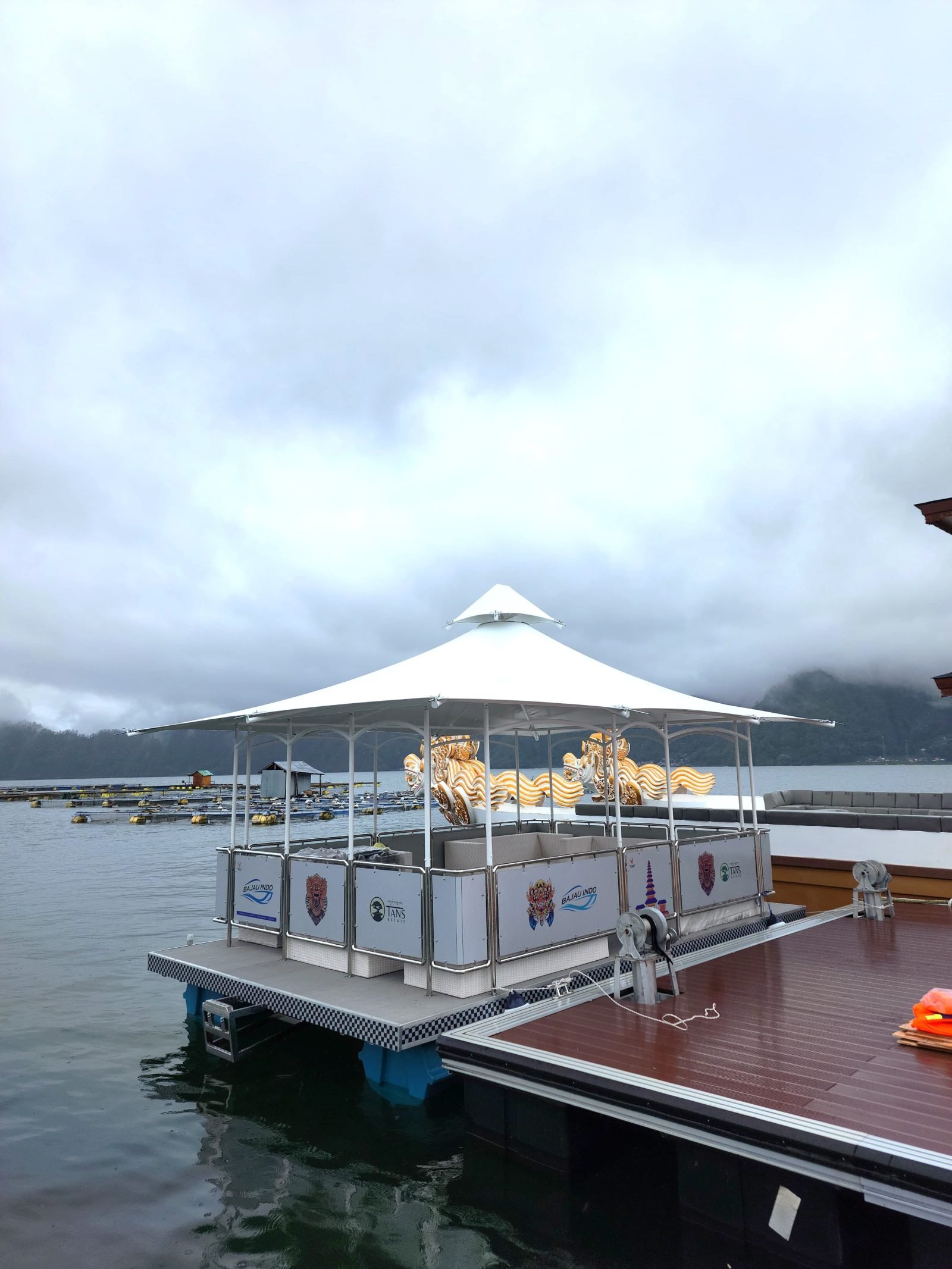 Perahu Wisata di Bali