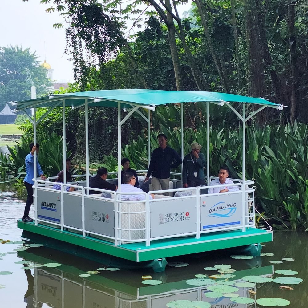 Perahu Wisata Kebun Raya Bogor